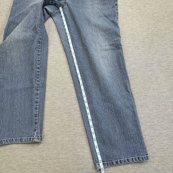 Gloria Vanderbilt Womens Amanda Jeans 18W Average Blue Straight Leg Pockets - Picture 12 of 14